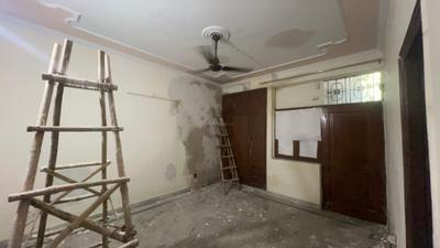 Bedroom Image of 1500 Sq.ft 3 BHK Builder Floor for rent in Sector 50 Noida for Rs. 40000