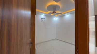 Bedroom Image of 950 Sq.ft 3 BHK Builder Floor for rent in Razapur Khurd New Delhi for Rs. 20000