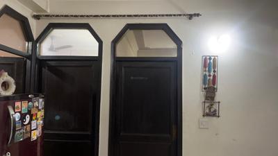 Bedroom Image of 1100 Sq.ft 3 BHK Apartment / Flat for sale in Jamia Nagar New Delhi for Rs. 7000000