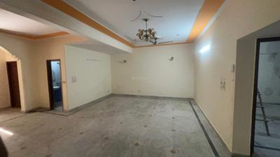 Living Room Image of 1500 Sq.ft 3 BHK Builder Floor for rent in Sector 50 Noida for Rs. 40000