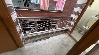 Bedroom Image of 600 Sq.ft 2 BHK Builder Floor for rent in Mayur Vihar Phase 1 New Delhi for Rs. 18000