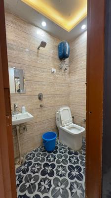 Image of 630 Sq.ft 2 BHK Builder Floor for rent in Dwarka Mor, New Delhi for Rs. 19500