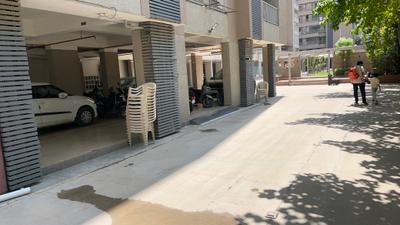 Image of 1045 Sq.ft 3 BHK Apartment / Flat for rent in Yash Evana, Chandkheda, Ahmedabad for Rs. 21000