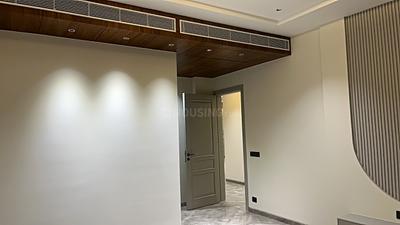 Bedroom Image of 4896 Sq.ft 4 BHK Builder Floor for sale in Model Town New Delhi for Rs. 75000000