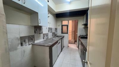 Kitchen Image of 1380 Sq.ft 3 BHK Apartment / Flat for sale in Paras Tierea, Sector 137 Noida for Rs. 13000000
