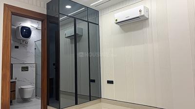Bedroom Image of 3150 Sq.ft 4 BHK Builder Floor for sale in Sector 46 Faridabad for Rs. 40000000