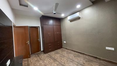 Bedroom Image of 2950 Sq.ft 3 BHK Builder Floor for sale in Palm Ardee City, Sector 52 Gurgaon for Rs. 22500000