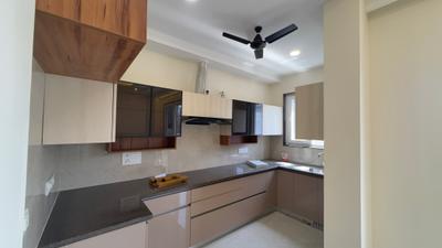 Kitchen Image of 1700 Sq.ft 3 BHK Builder Floor for rent in BPTP Astaire Garden Plots, Sector 70A Gurgaon for Rs. 52000
