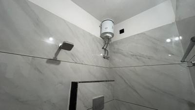 Bathroom Image of 1500 Sq.ft 1 BHK Independent House for rent in Indra Puri Colony Indore for Rs. 18200