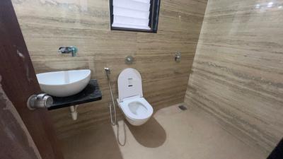 Top Towers A Bathroom One 3