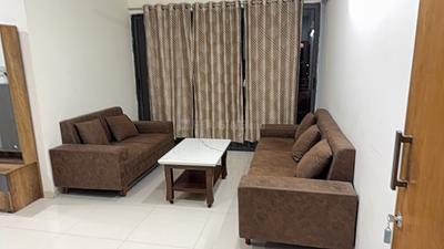 Living Room Image of 1250 Sq.ft 2 BHK Apartment / Flat for rent in Rajshree Heights, Amraiwadi Ahmedabad for Rs. 20500