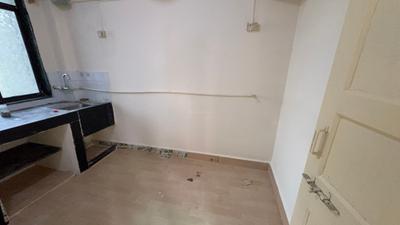 Kitchen Image of 700 Sq.ft 1.5 BHK Apartment / Flat for sale in Vashi Navi Mumbai for Rs. 13500000