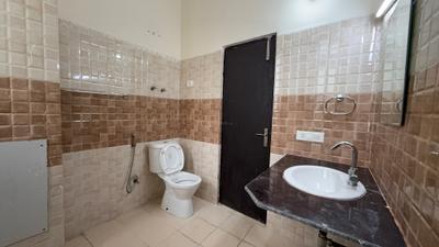 Image of 1700 Sq.ft 3.5 BHK Villa for rent in Amrapali Dream Valley, Noida Extension, Greater Noida for Rs. 29990