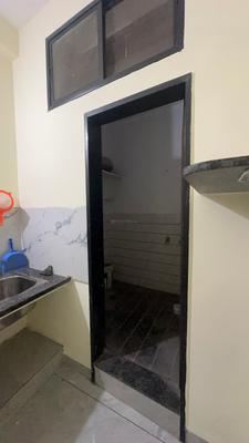 Bathroom Image of 800 Sq.ft 1 RK Builder Floor for rent in Sukhliya Indore for Rs. 8500