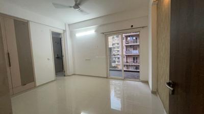 Bedroom Image of 1015 Sq.ft 2 BHK Apartment / Flat for rent in Arihant Ambar, Noida Extension Greater Noida for Rs. 18500