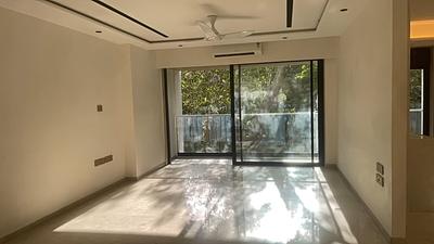 Living Room Image of 1570 Sq.ft 3 BHK Apartment / Flat for sale in Gurukrupa Alaknanda, Juhu Mumbai for Rs. 97000000