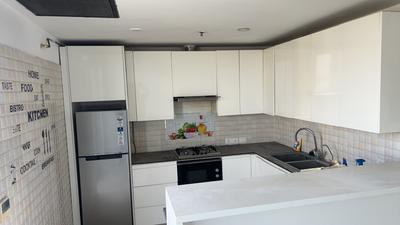 Kitchen Image of 1380 Sq.ft 2 BHK Apartment / Flat for rent in Supertech Supernova, Sector 94 Noida for Rs. 48000