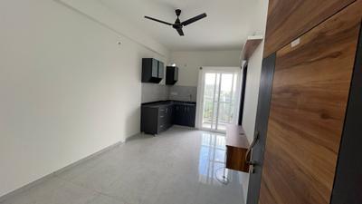 Living Room Image of 654 Sq.ft 1 BHK Apartment / Flat for rent in Whitefield Bengaluru for Rs. 23500