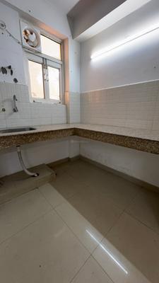 Kitchen Image of 980 Sq.ft 3 BHK Apartment / Flat for rent in ROF Amaltas, Sector 92 Gurgaon for Rs. 15000