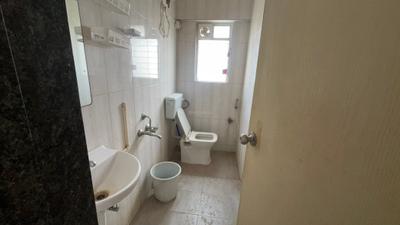 Bathroom Image of 450 Sq.ft 1 BHK Apartment / Flat for rent in Upper Kharadi Pune for Rs. 22000