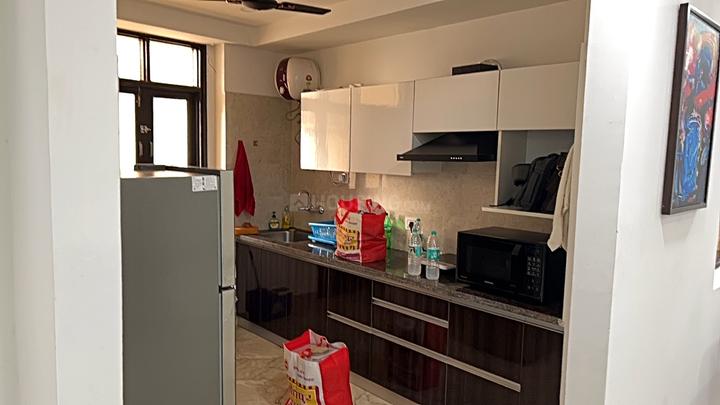 Taj Royale Main Image 1