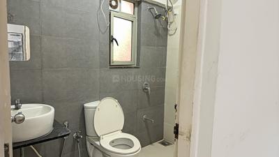Image of 1080 Sq.ft 2 BHK Apartment / Flat for rent in Adani The Meadows, Shantigram, Ahmedabad for Rs. 23000