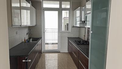 Kitchen Image of 2719 Sq.ft 3 BHK Apartment / Flat for sale in Central Park Resorts, Sector 48 Gurgaon for Rs. 72500000