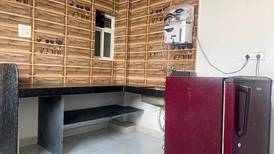 Kitchen Image of 570 Sq.ft 1 BHK Apartment / Flat for rent in Gokhalenagar Pune for Rs. 20000