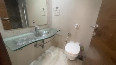 Image of 1050 Sq.ft 2 BHK Apartment / Flat for rent in K Raheja Vistas, Powai, Mumbai for Rs. 85000