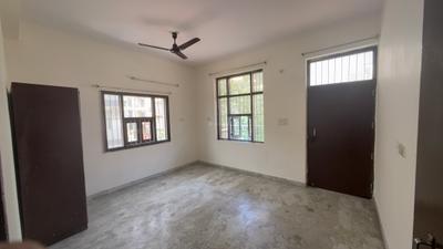 Bedroom Image of 1500 Sq.ft 2 BHK Builder Floor for rent in Sector 46 Gurgaon for Rs. 38000