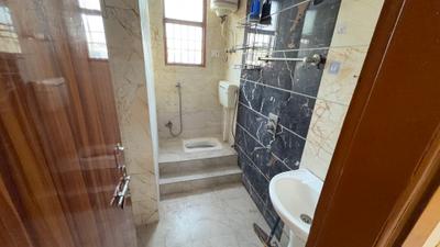 Image of 1000 Sq.ft 3 BHK Builder Floor for rent in Mayur Vihar Phase 1, New Delhi for Rs. 30000