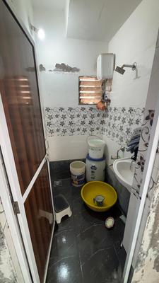 Bathroom Image of 500 Sq.ft 1 RK Independent House for sale in Shree Sahajanand Shree Swaminarayan Niketan, Waghodia Road Vadodara for Rs. 1700000
