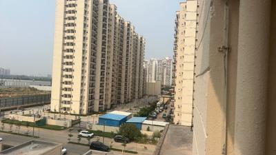 Image of 750 Sq.ft 2 BHK Apartment / Flat for sale in Signature Global The Millennia 3, Sector 37D, Gurgaon for Rs. 8000000