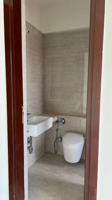 Image of 1260 Sq.ft 2 BHK Apartment / Flat for sale in Sheth Auris Serenity, Malad West, Mumbai for Rs. 27500000