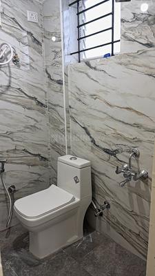 Bathroom Image of 799 Sq.ft 1 BHK Apartment / Flat for rent in Bommanahalli Bengaluru for Rs. 25899