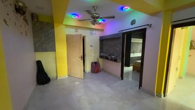 Living Room Image of 850 Sq.ft 2 BHK Apartment / Flat for rent in Nagerbazar Kolkata for Rs. 14500