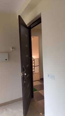 Image of 1185 Sq.ft 2 BHK Apartment / Flat for rent in Gaur City 7th Avenue, Noida Extension, Greater Noida for Rs. 25000