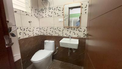 Bathroom Image of 658 Sq.ft 1 BHK Apartment / Flat for rent in Whitefield Bengaluru for Rs. 22000