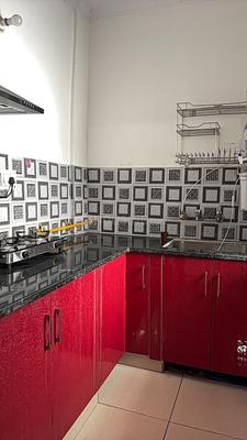 Kitchen Image of 400 Sq.ft 1 BHK Apartment / Flat for rent in ISBT Dehradun Dehradun for Rs. 17000