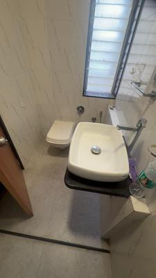 Image of 1250 Sq.ft 3 BHK Apartment / Flat for sale in Oberoi Gardens, Kandivali East, Mumbai for Rs. 46000000