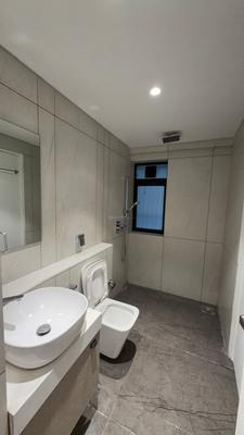 Image of 1900 Sq.ft 4 BHK Apartment / Flat for sale in Santacruz West, Mumbai for Rs. 135000000