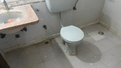 Image of 1900 Sq.ft 3 BHK Apartment / Flat for sale in Amrapali Green, Indirapuram, Ghaziabad for Rs. 16500000