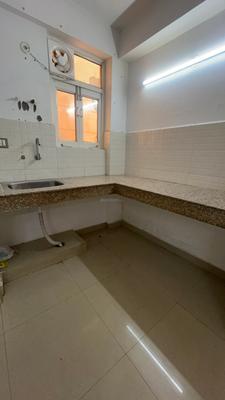 Kitchen Image of 980 Sq.ft 3 BHK Apartment / Flat for rent in ROF Amaltas, Sector 92 Gurgaon for Rs. 16000
