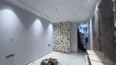 Bedroom Image of 1350 Sq.ft 3 BHK Builder Floor for sale in Janakpuri New Delhi for Rs. 31000000