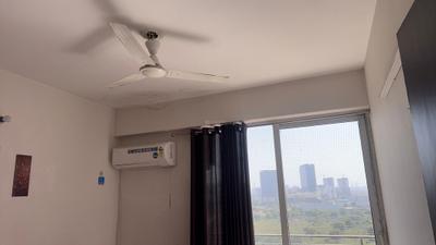 Bedroom Image of 740 Sq.ft 2 BHK Apartment / Flat for rent in Signature Global Andour Heights, Sector 71 Gurgaon for Rs. 34000