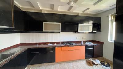 Kitchen Image of 1850 Sq.ft 3 BHK Builder Floor for rent in Emaar Emerald Hill, Sector 65 Gurgaon for Rs. 50000