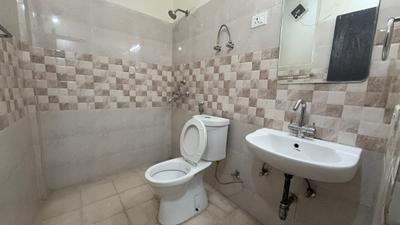 Image of 1700 Sq.ft 3.5 BHK Villa for rent in Amrapali Dream Valley, Noida Extension, Greater Noida for Rs. 29990