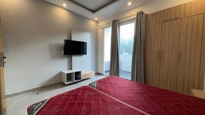 Bedroom Image of 990 Sq.ft 1 BHK Builder Floor for rent in DLF Phase 3 Gurgaon for Rs. 34900