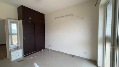 Bedroom Image of 2500 Sq.ft 4 BHK Builder Floor for rent in Emaar Emerald Hill, Sector 65 Gurgaon for Rs. 52000