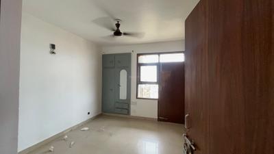 Bedroom Image of 1250 Sq.ft 2 BHK Apartment / Flat for rent in SRS Residency, Sector 88 Faridabad for Rs. 21000